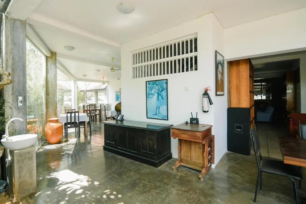 Hill House קנדי
