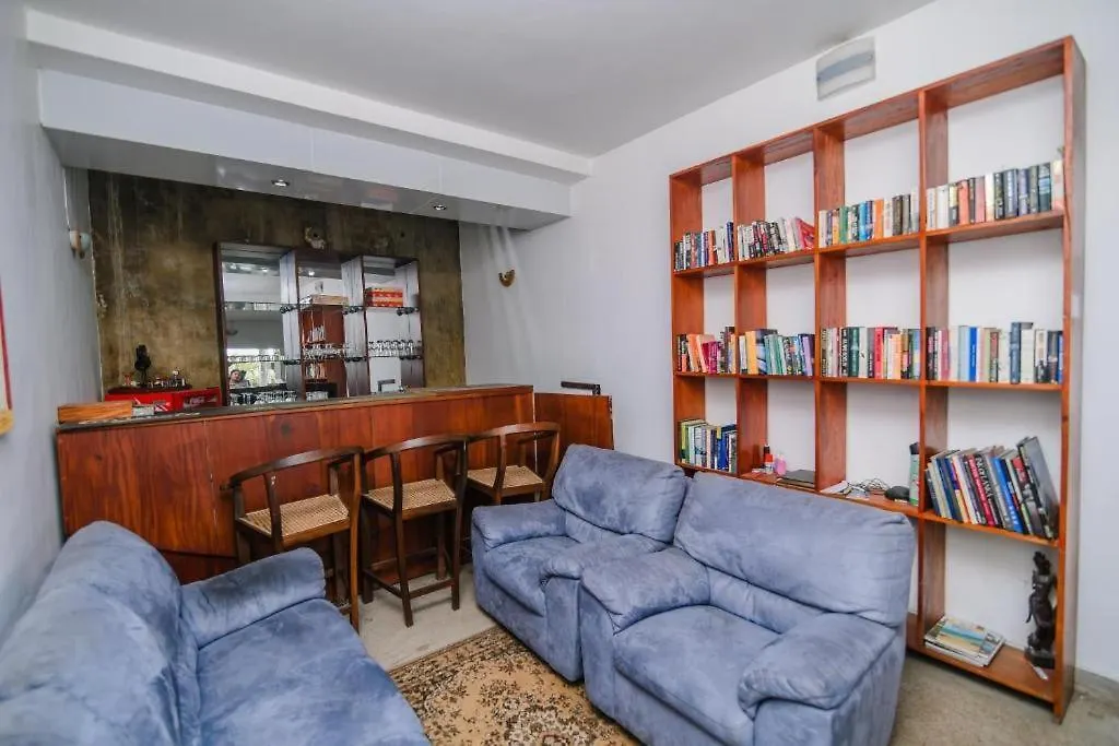 Hill House קנדי