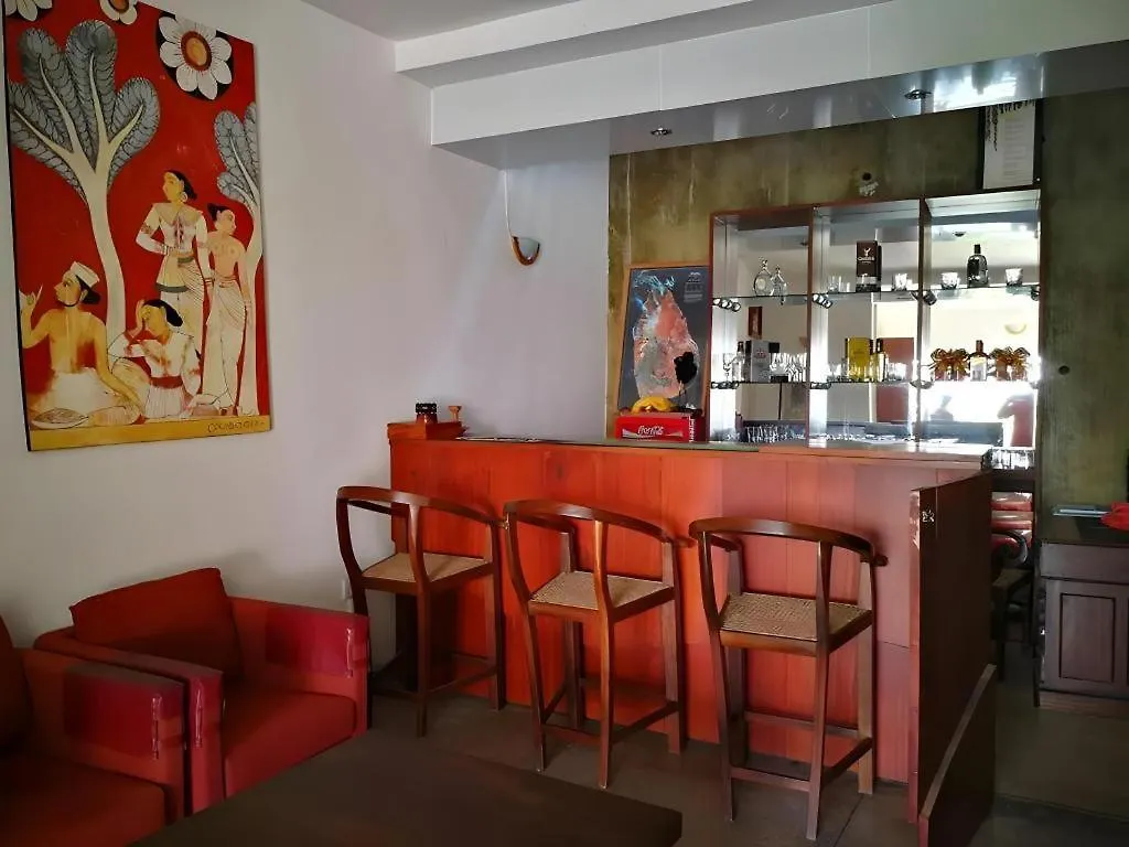 Hill House קנדי 3*,  סרי לנקה