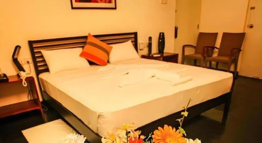 Hill House Kandy Hotel